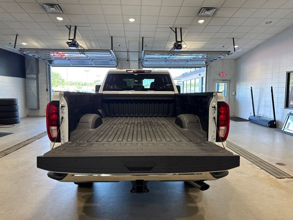 New 2026 GMC Sierra 2500 Pro AWD/4WD image 16