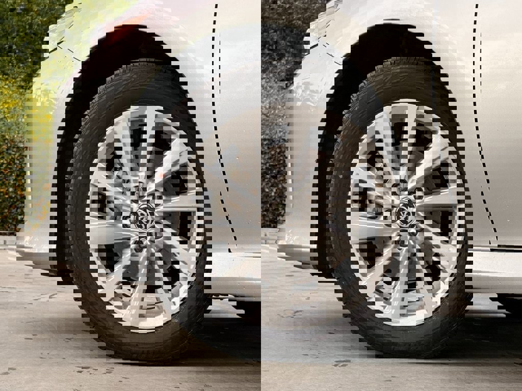 Used 2023 Toyota Camry LE image 7