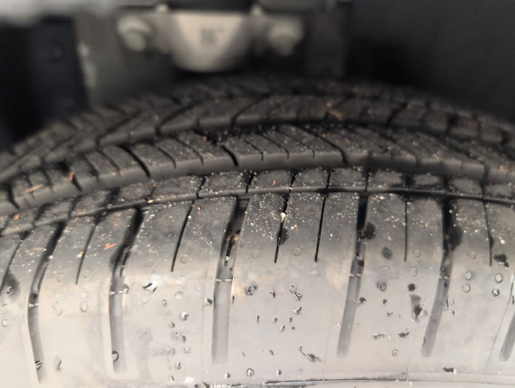 Certified 2025 Ford Mustang Mach-E Select w/ Comfort Package Lite image 21