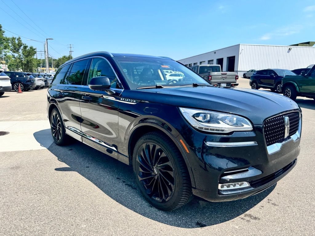 Used 2021 Lincoln Aviator Reserve w/ Equipment Group 210A AWD/4WD image 7