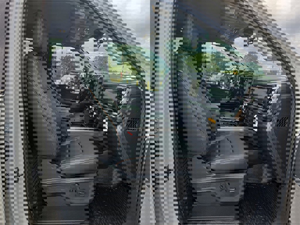 New 2026 Ford F250 Lariat image 10