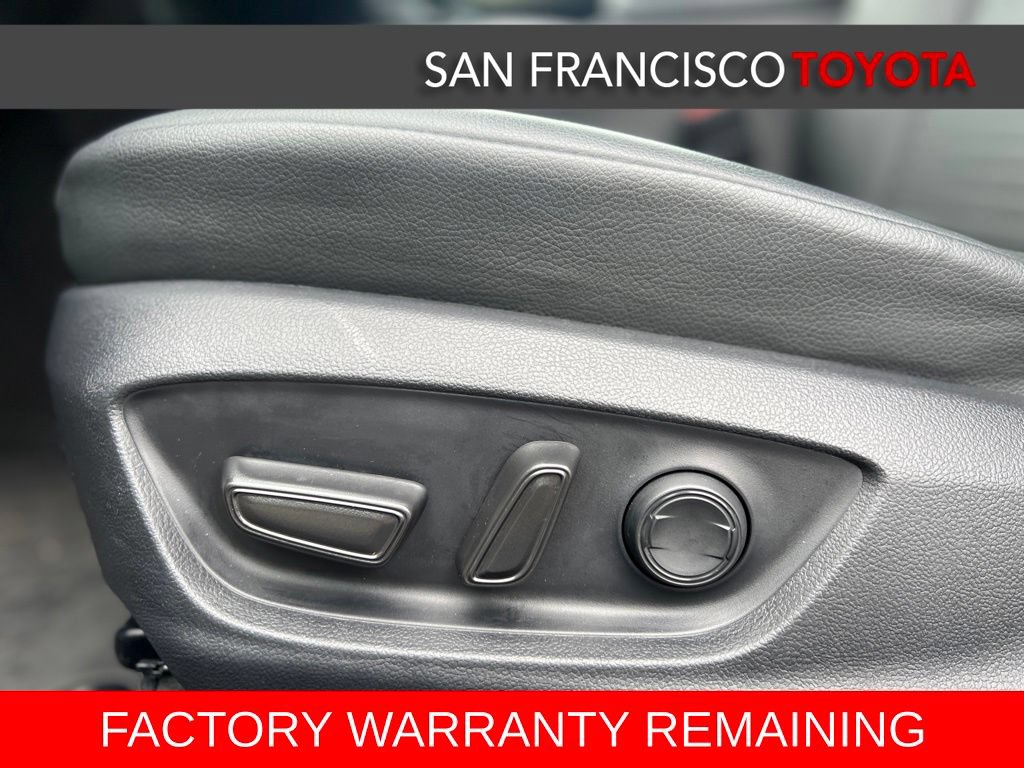 Used 2023 Toyota Camry SE FWD image 12