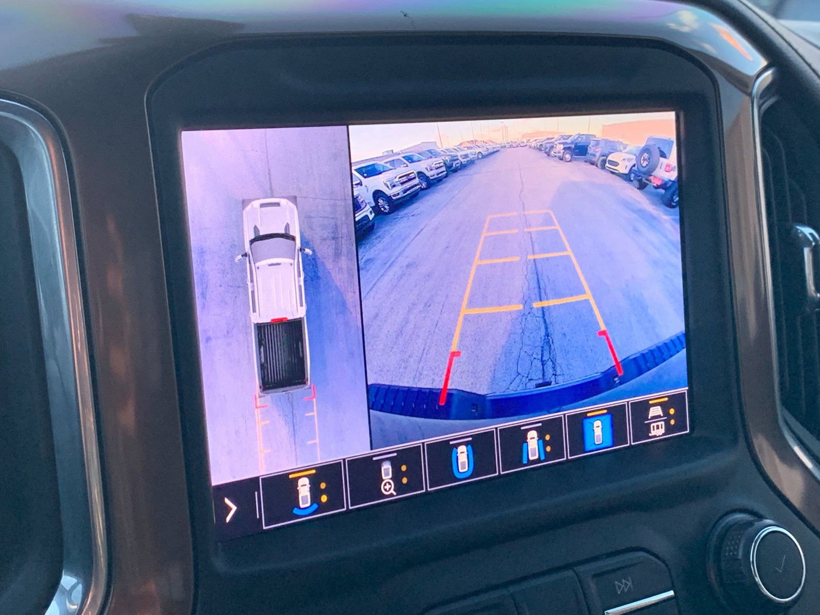 Used 2020 Chevrolet Silverado 3500 High Country w/ Z71 Off-Road Package image 22