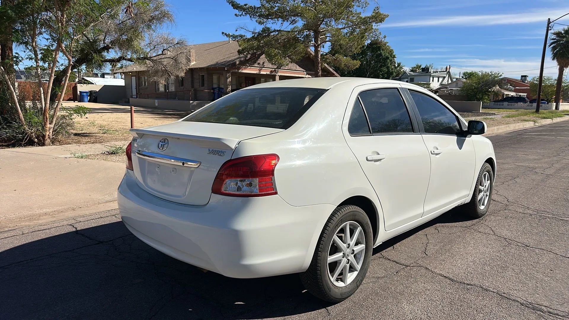 Used 2010 Toyota Yaris Sedan FWD image 31