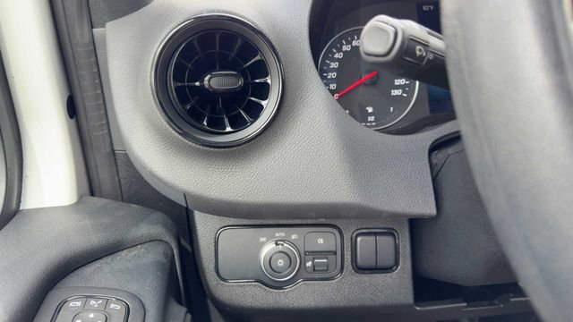 Used 2023 Mercedes-Benz Sprinter 2500 image 28