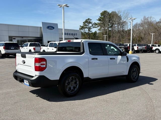 New 2026 Ford Maverick XLT image 3