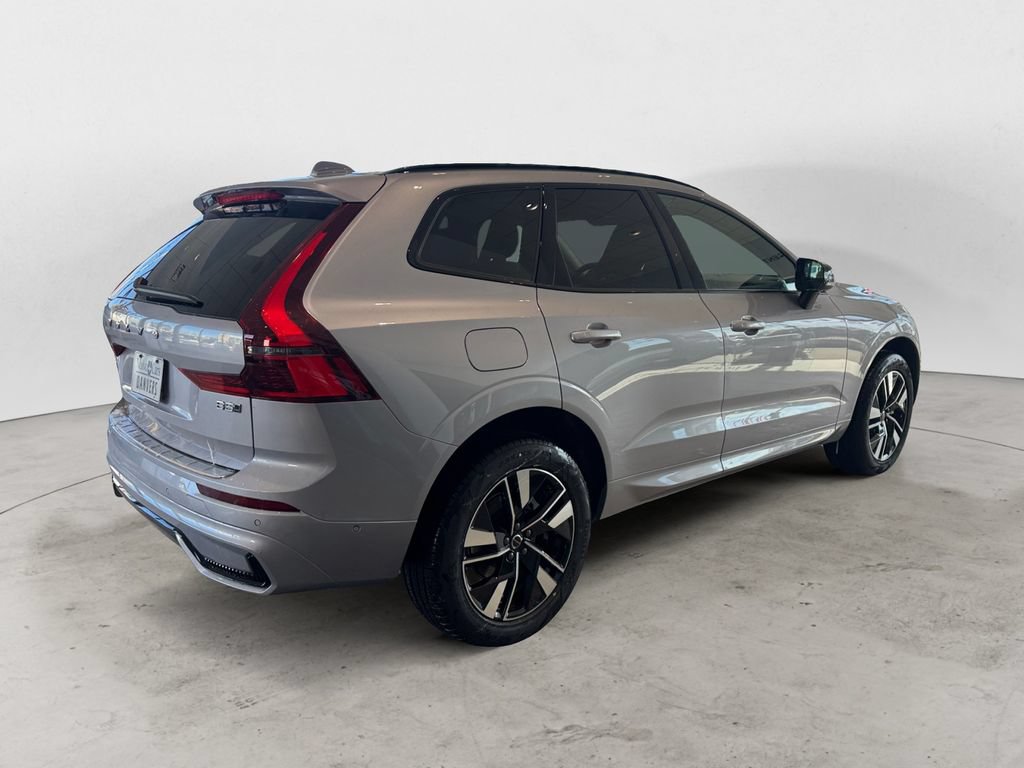 New 2026 Volvo XC60 B5 Plus w/ Protection Package Premier AWD/4WD image 7