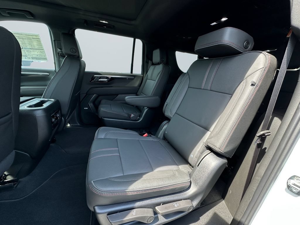 New 2026 Chevrolet Suburban RST w/ Advanced Technology Package AWD/4WD image 13