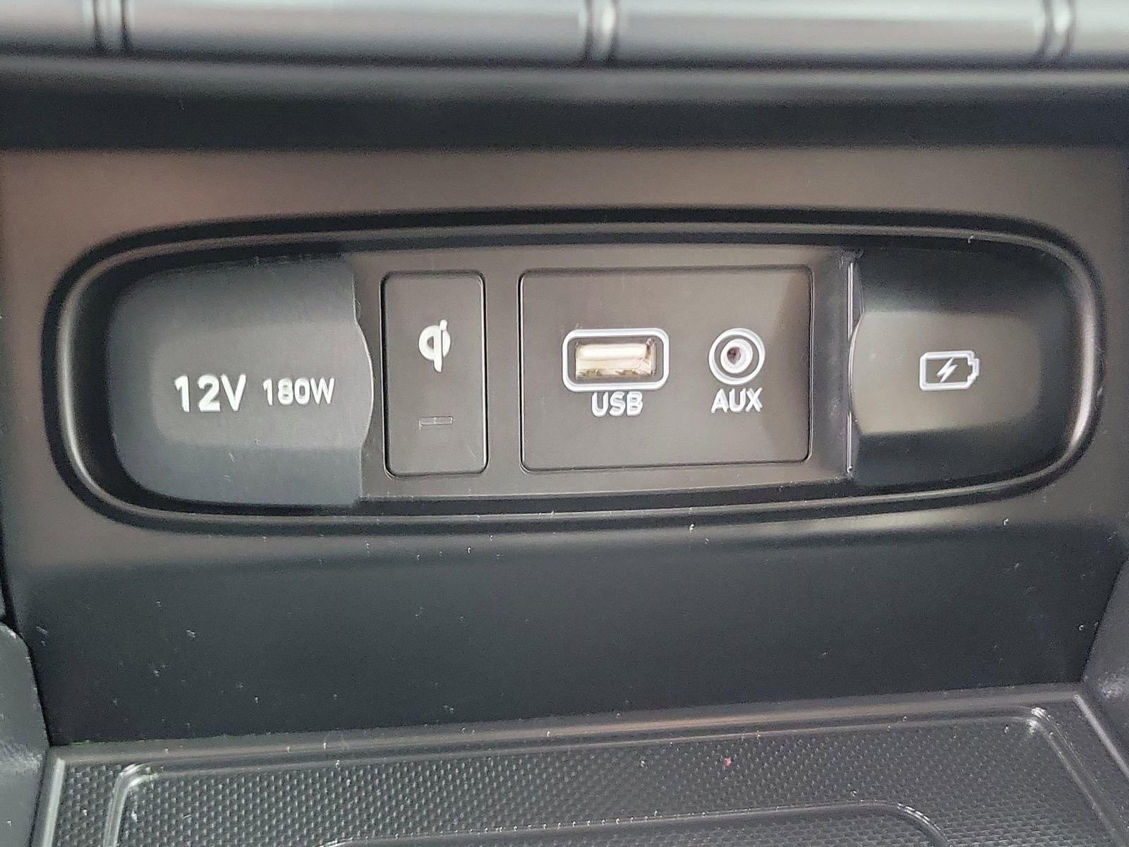 Used 2020 Hyundai Santa Fe Limited FWD image 15