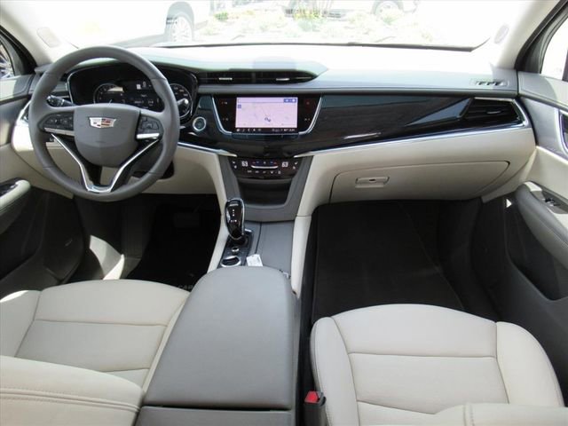 Certified 2023 Cadillac XT6 Premium Luxury image 13