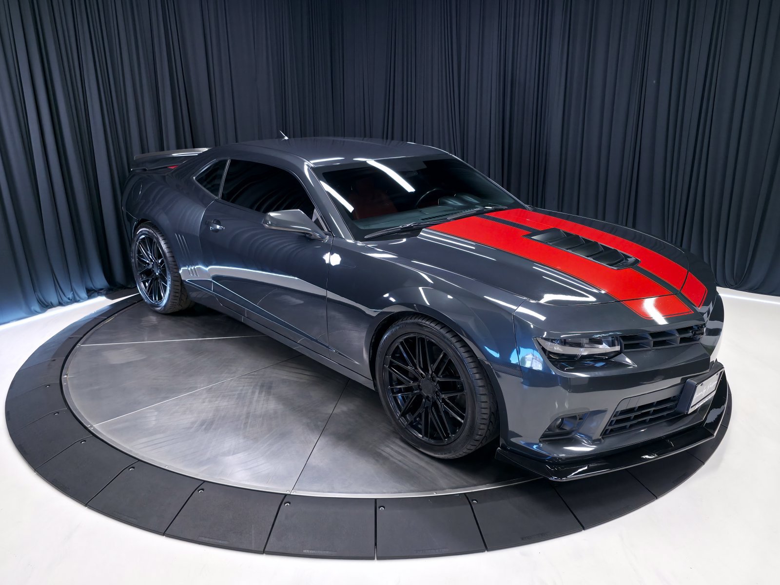 Used 2015 Chevrolet Camaro SS RWD image 52