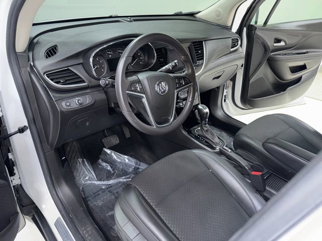 Used 2022 Buick Encore Preferred w/ Safety Package image 10
