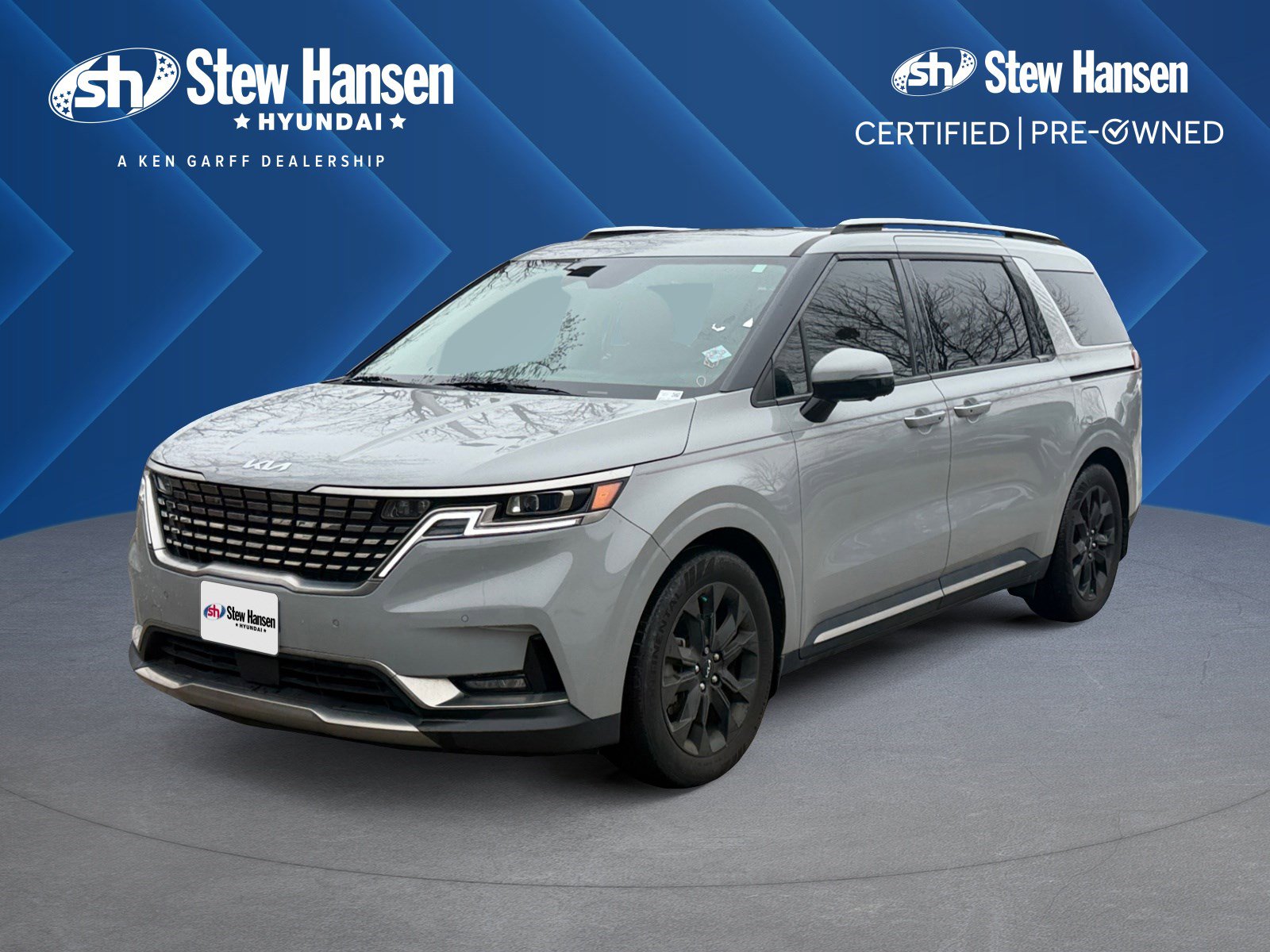 Used 2024 Kia Carnival SX Prestige image 1