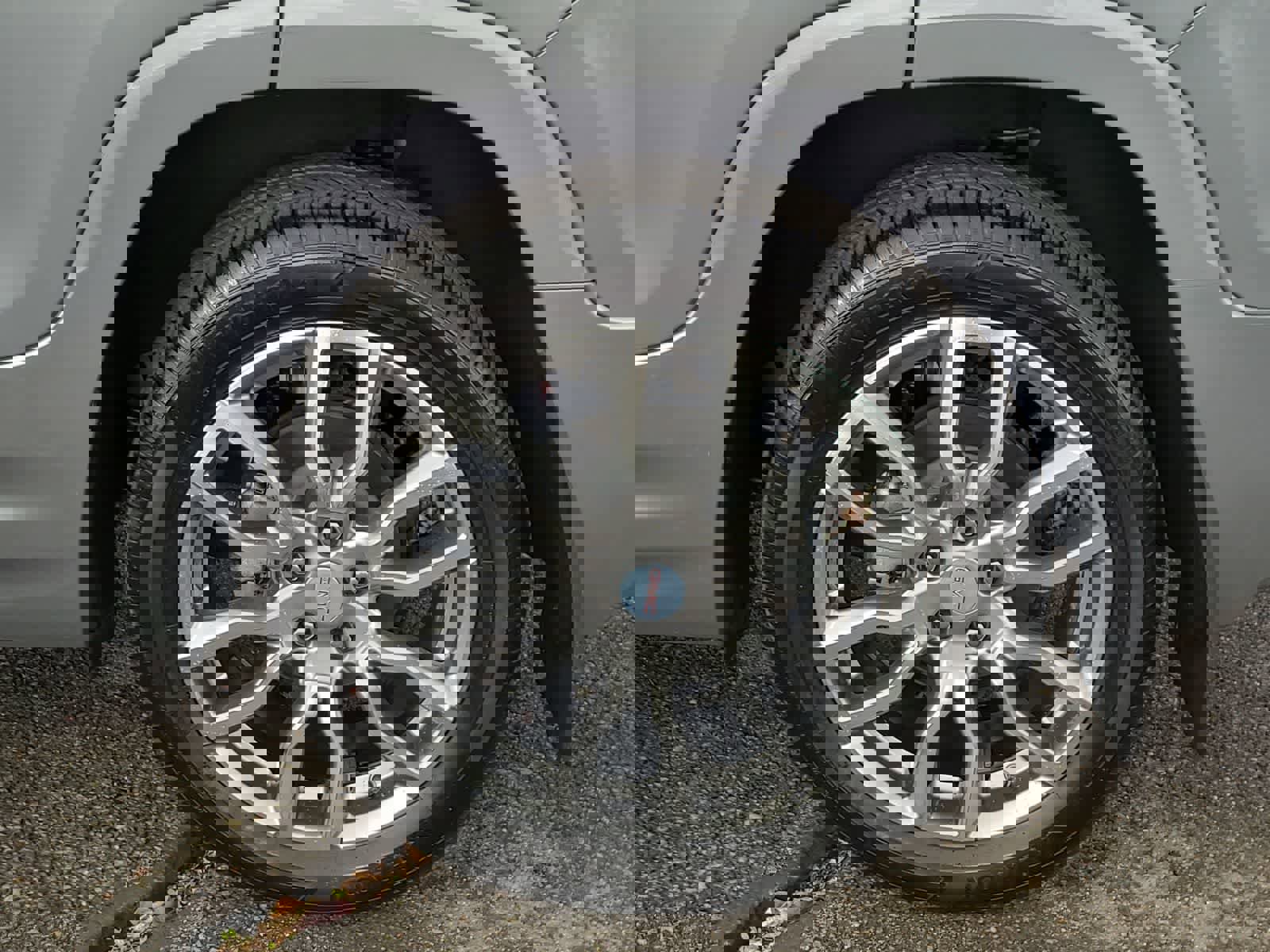 Used 2023 GMC Terrain Denali w/ Denali Premium Package image 16