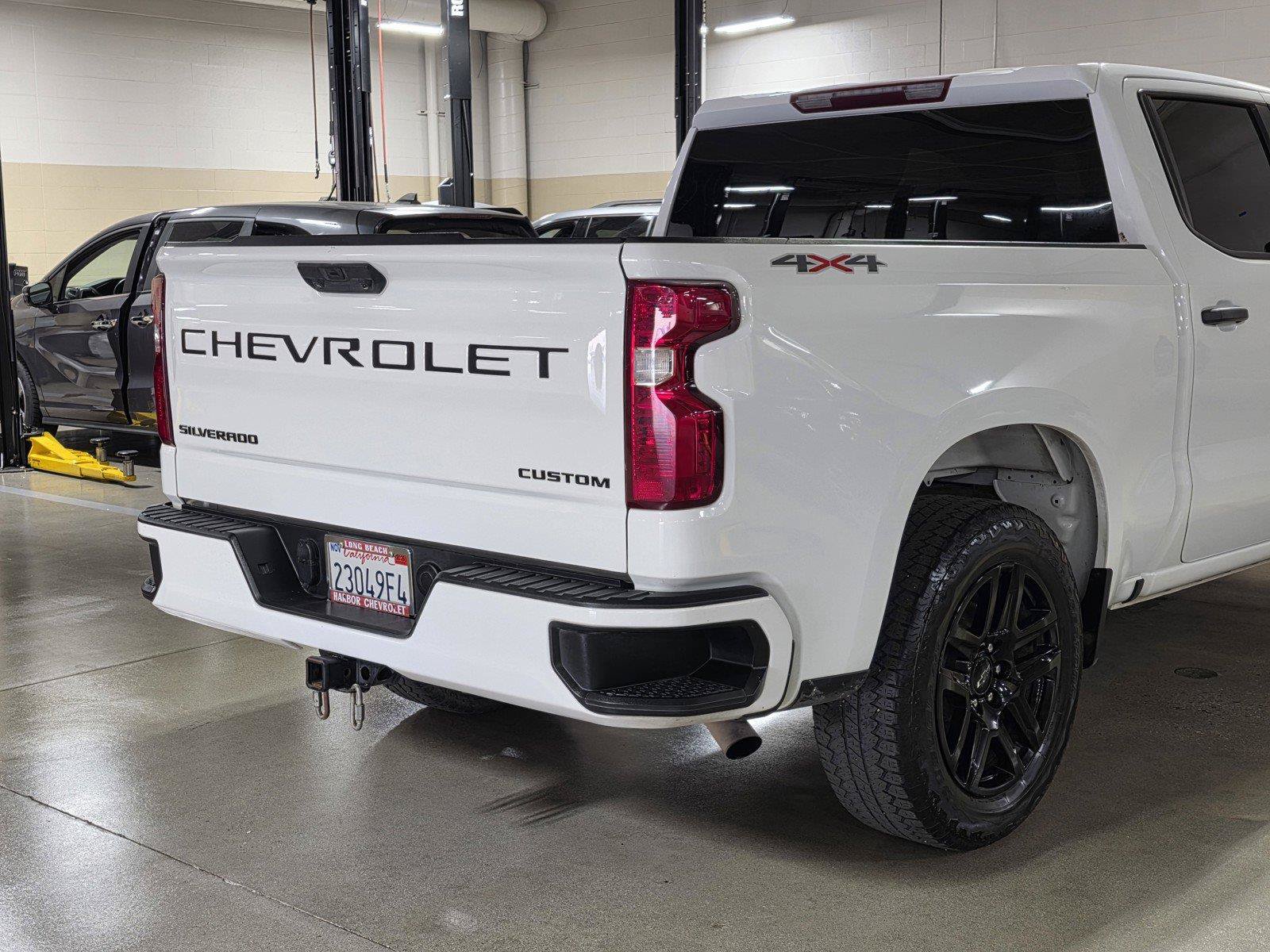 Used 2023 Chevrolet Silverado 1500 Custom w/ LPO, Dark Essentials Package AWD/4WD image 11