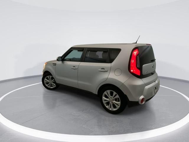 Used 2016 Kia Soul ! FWD image 2