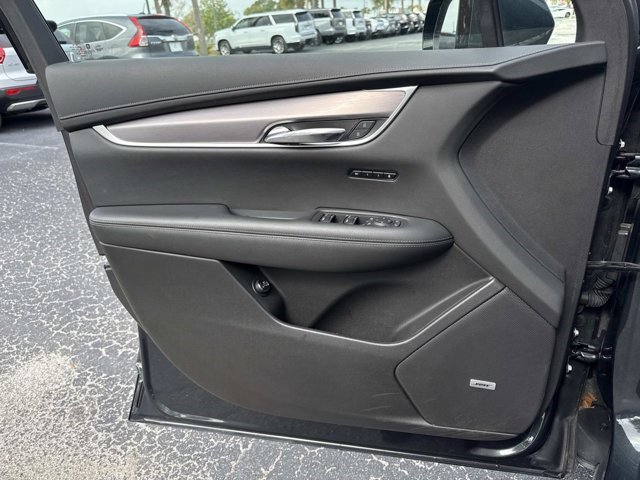 Certified 2023 Cadillac XT6 Luxury FWD image 18