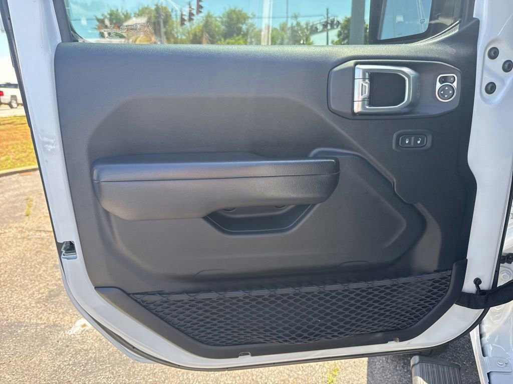 Used 2020 Jeep Gladiator Sport w/ Quick Order Package 24S AWD/4WD image 19