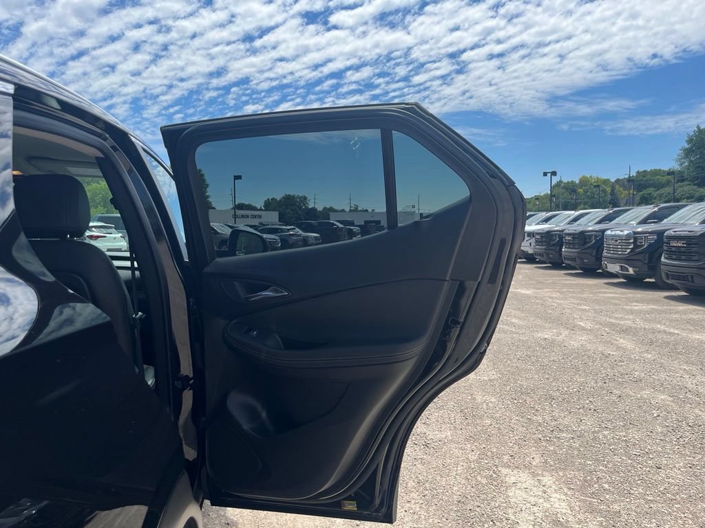 Used 2023 Buick Encore GX Select FWD image 30