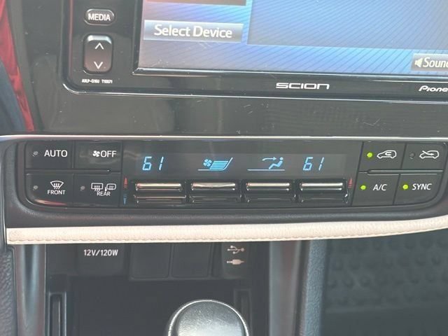 Used 2016 Scion iM FWD image 20