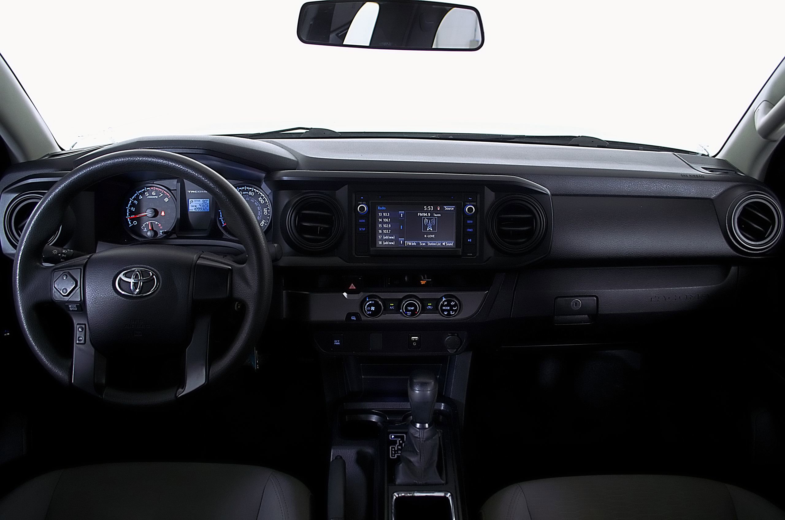 Used 2017 Toyota Tacoma SR RWD image 17