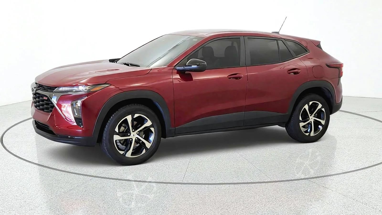 Used 2025 Chevrolet Trax RS w/ Driver Confidence Package FWD image 4