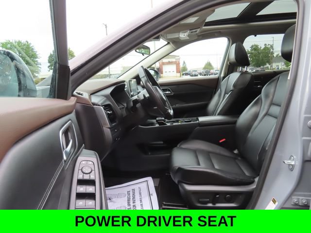 Used 2021 Nissan Rogue SV AWD/4WD image 18