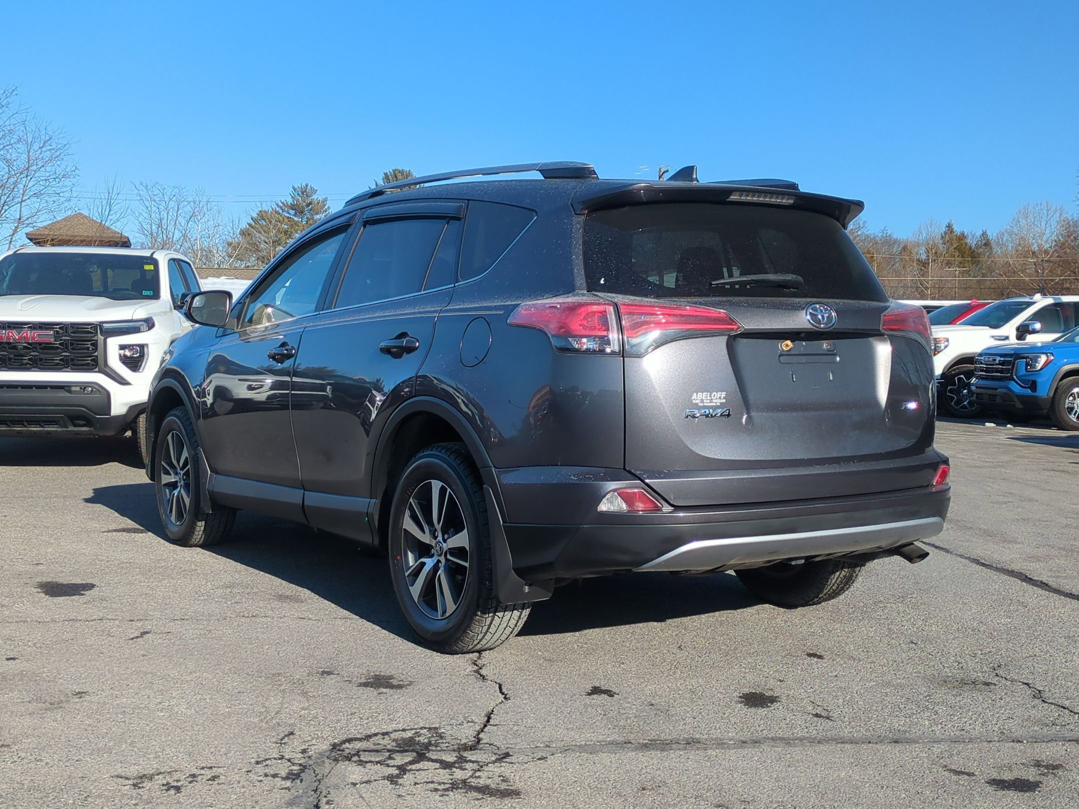 Used 2017 Toyota RAV4 XLE image 7