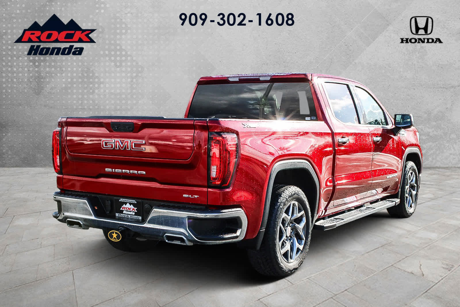 Used 2022 GMC Sierra 1500 SLT w/ SLT Premium Package image 4