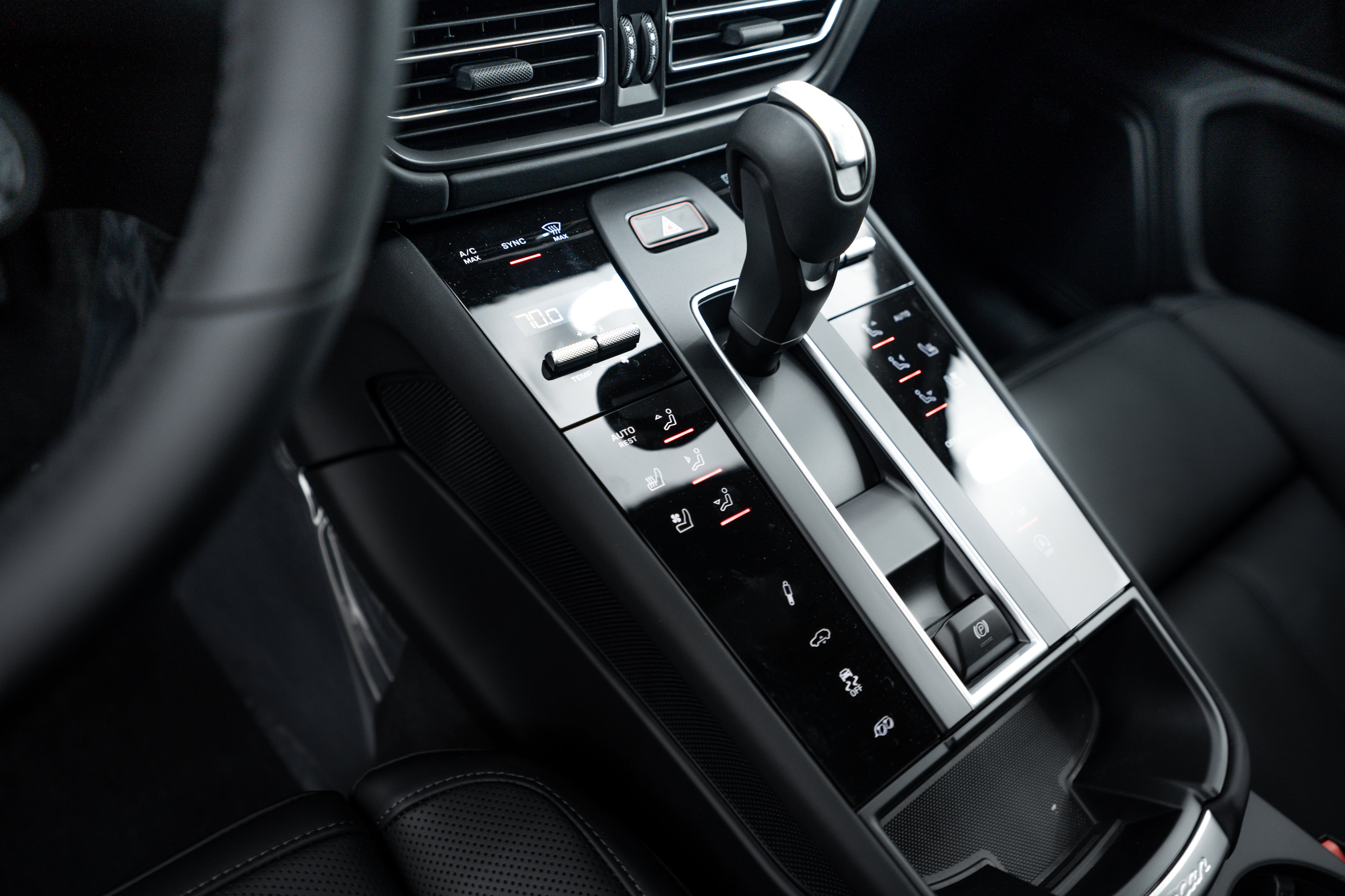 New 2026 Porsche Macan GTS image 14