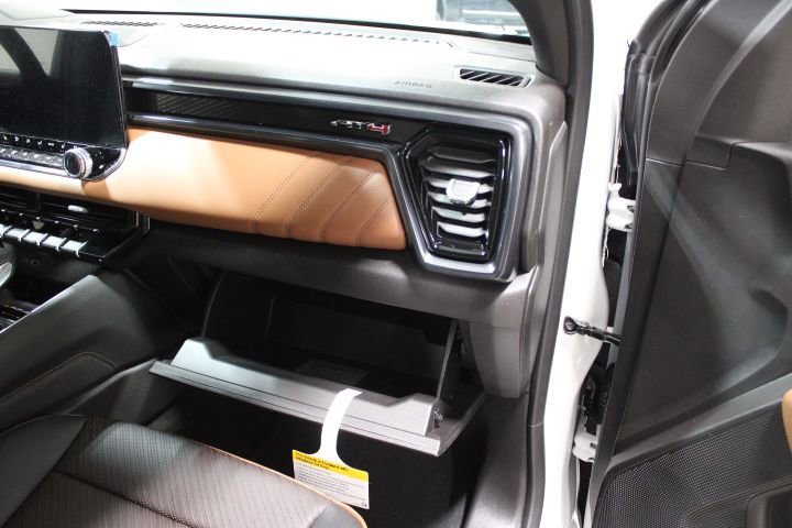 New 2026 GMC Canyon AT4 w/ Technology Plus Package AWD/4WD image 28