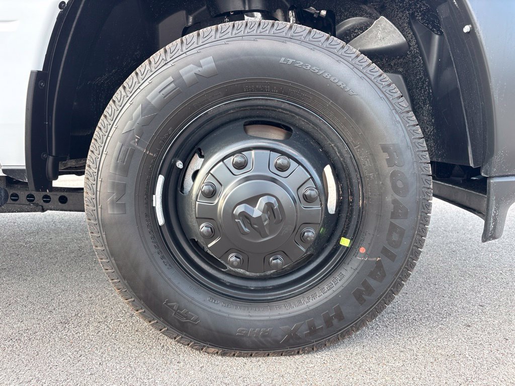 New 2027 RAM 3500 Tradesman AWD/4WD image 31