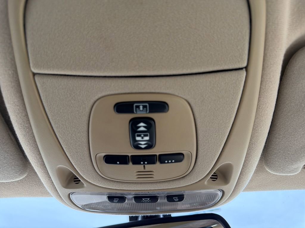 Used 2005 Jaguar XJ8 image 34