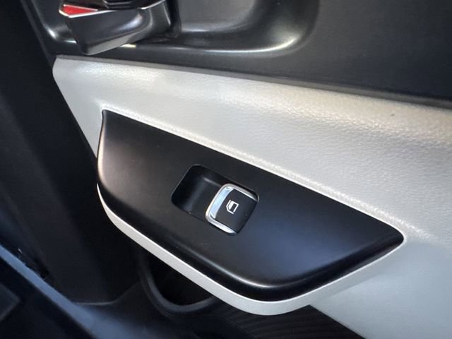 Certified 2023 Kia Carnival LX image 30