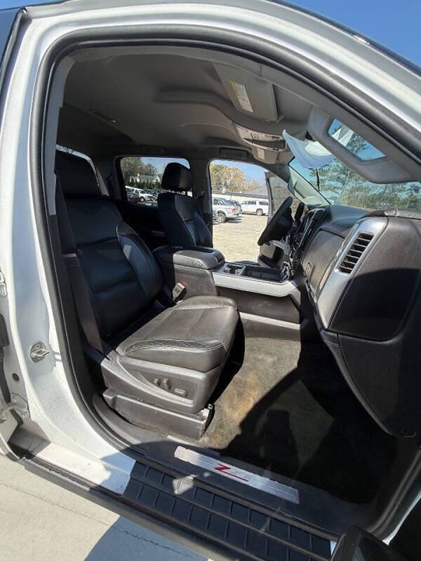 Used 2015 Chevrolet Silverado 2500 LTZ AWD/4WD image 12