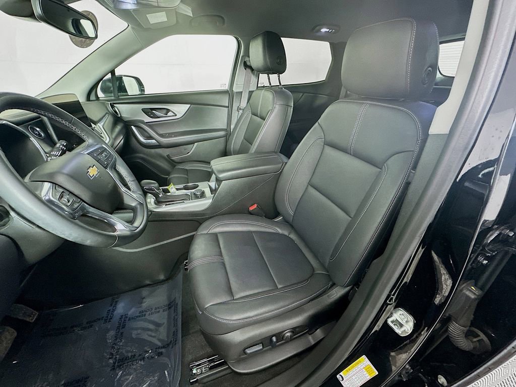 Used 2024 Chevrolet Blazer LT w/ Midnight/Sport Edition image 28