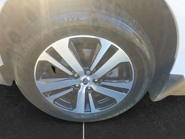 Used 2018 Subaru Outback 3.6R Limited AWD/4WD image 9
