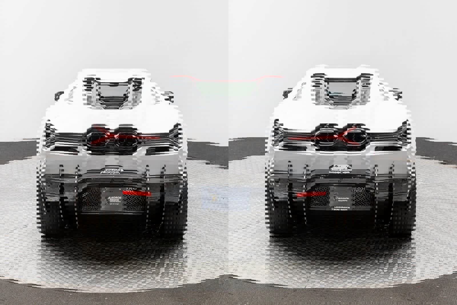 Used 2024 Lamborghini Revuelto image 5