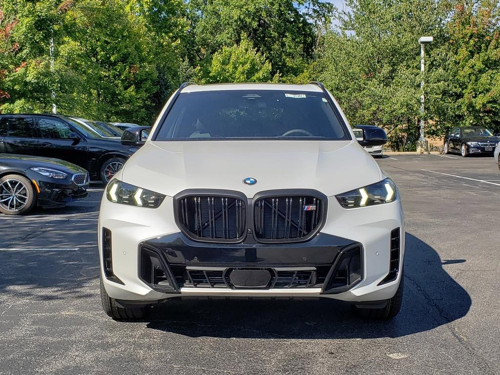 New 2026 BMW X5 M60i w/ Executive Package image 2