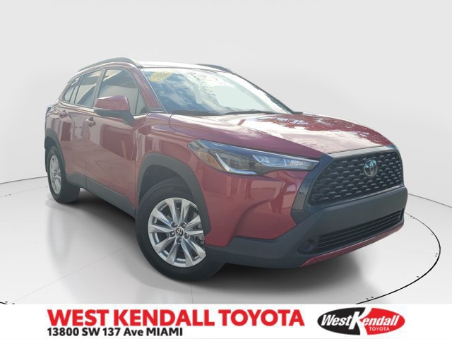 Certified 2023 Toyota Corolla Cross LE FWD image 1