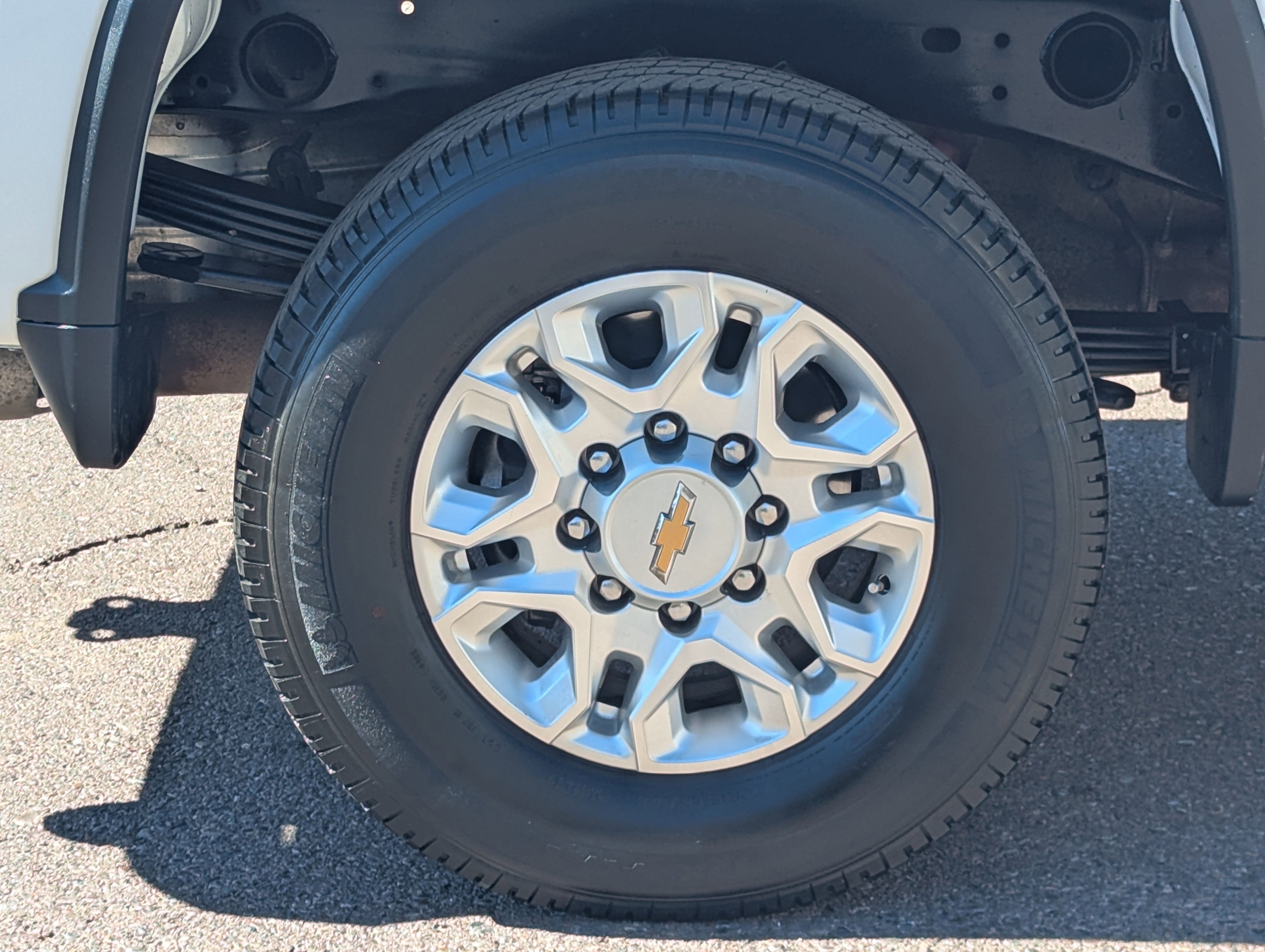 Used 2023 Chevrolet Silverado 2500 LT image 7