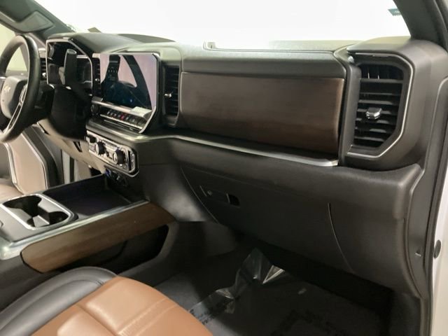 Used 2024 Chevrolet Silverado 3500 High Country w/ Technology Package image 23