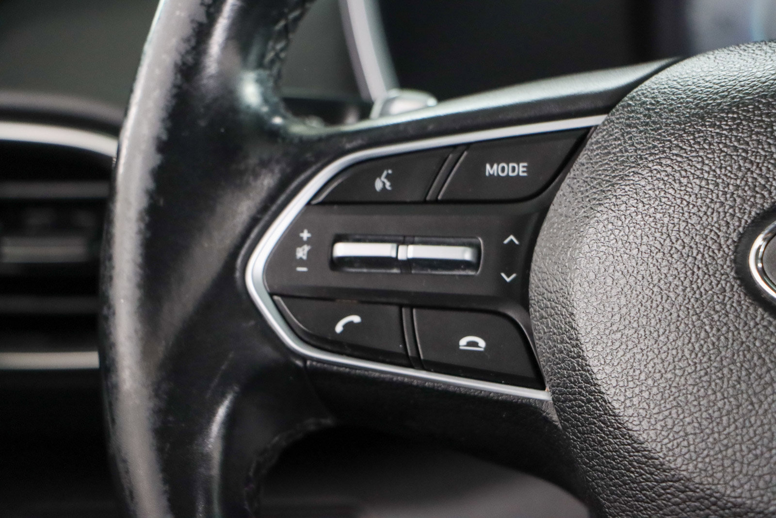 Used 2021 Hyundai Santa Fe SEL w/ Convenience + Premium Package image 13