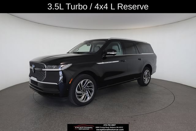 Used 2025 Lincoln Navigator L Reserve AWD/4WD image 3