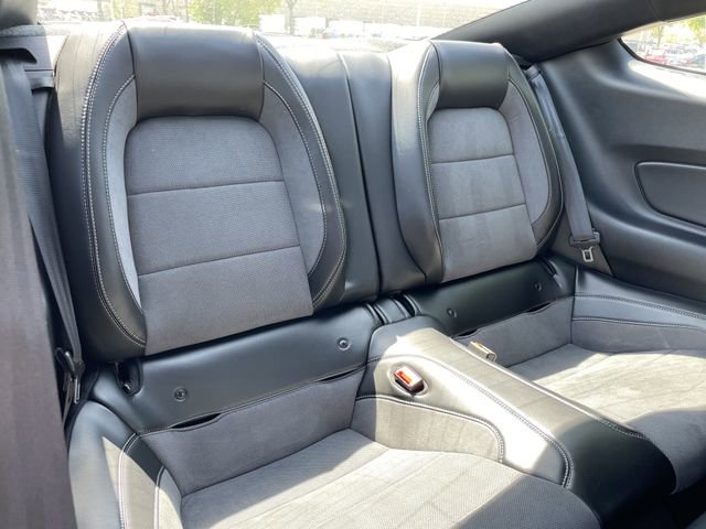 Used 2020 Ford Mustang Shelby GT350 w/ Technology Package image 29