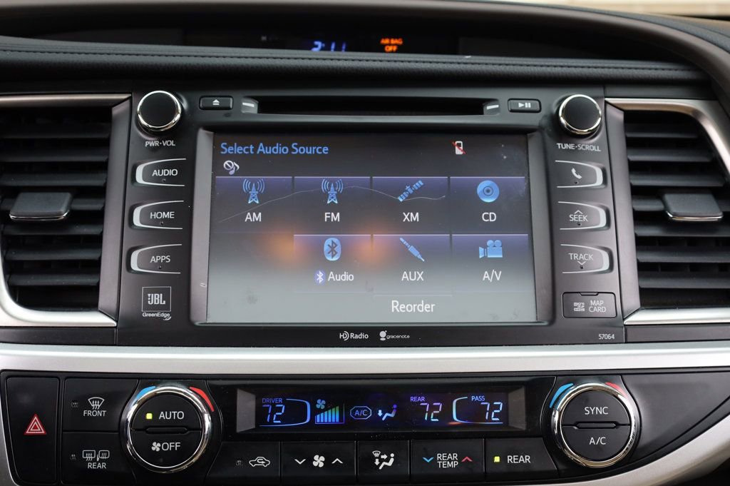 Used 2015 Toyota Highlander Limited image 43