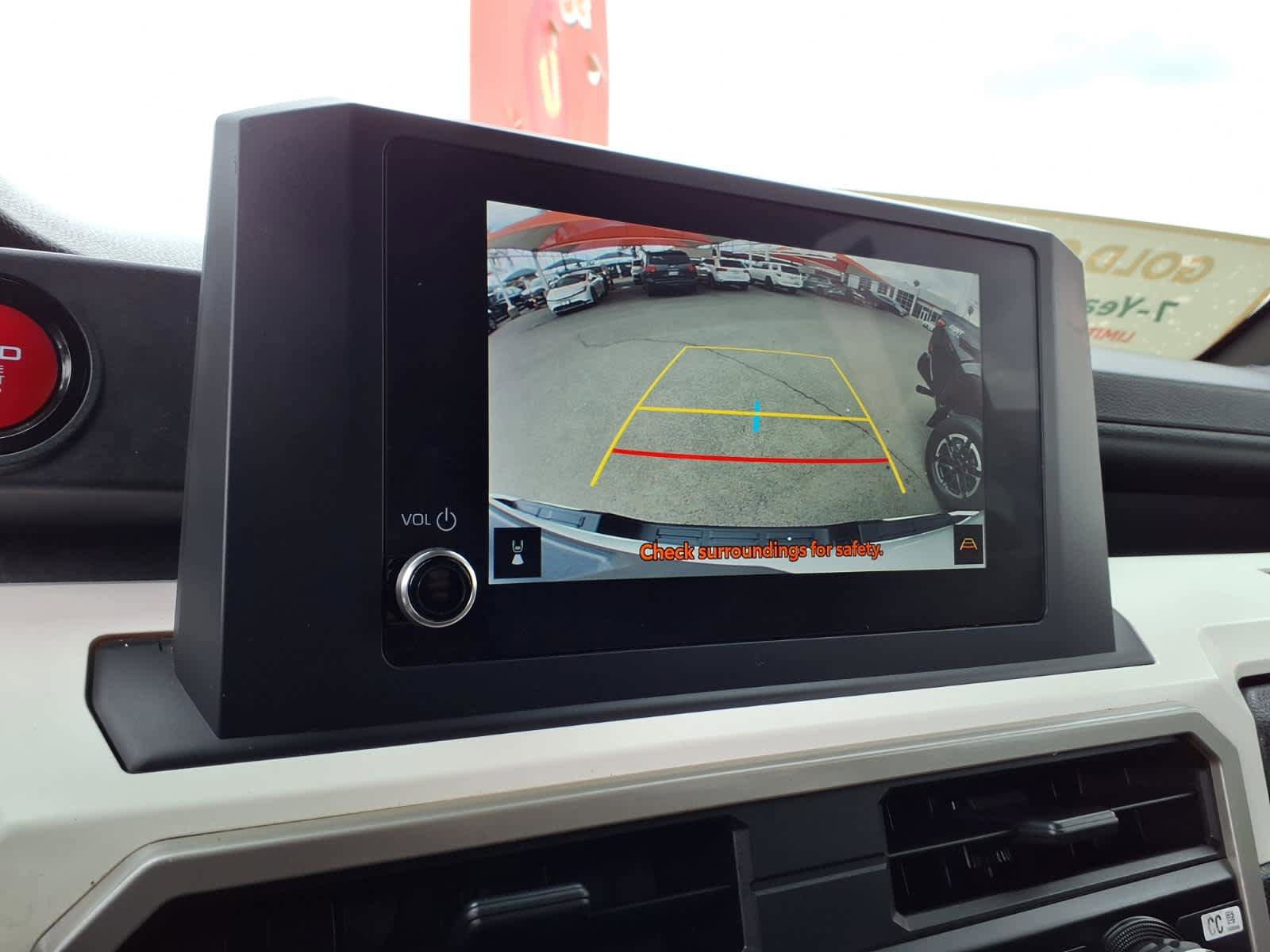 Certified 2024 Toyota Tacoma TRD Off-Road AWD/4WD image 13