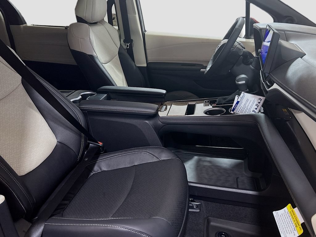 New 2026 Toyota Sienna Platinum AWD/4WD image 28
