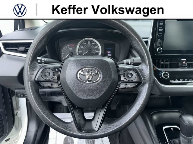 Used 2020 Toyota Corolla LE FWD image 16