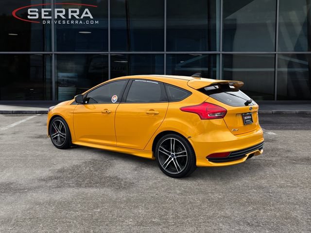Used 2016 Ford Focus ST w/ Equipment Group 401A FWD image 3